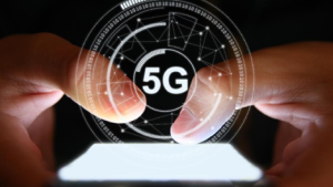 judul-revolusi-teknologi-5g-bagaimana-ini-mengubah-industri-dan-kehidupan-sehari-hari