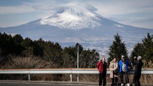 jepang-rencanakan-penggunaan-trem-otonom-buatan-china-untuk-meningkatkan-akses-wisatawan-ke-gunung-fuji