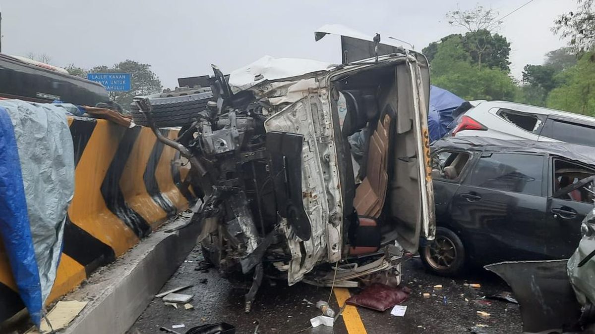 sopir-truk-tersangka-kecelakaan-beruntun-di-tol-cipularang-dua-korban-tewas