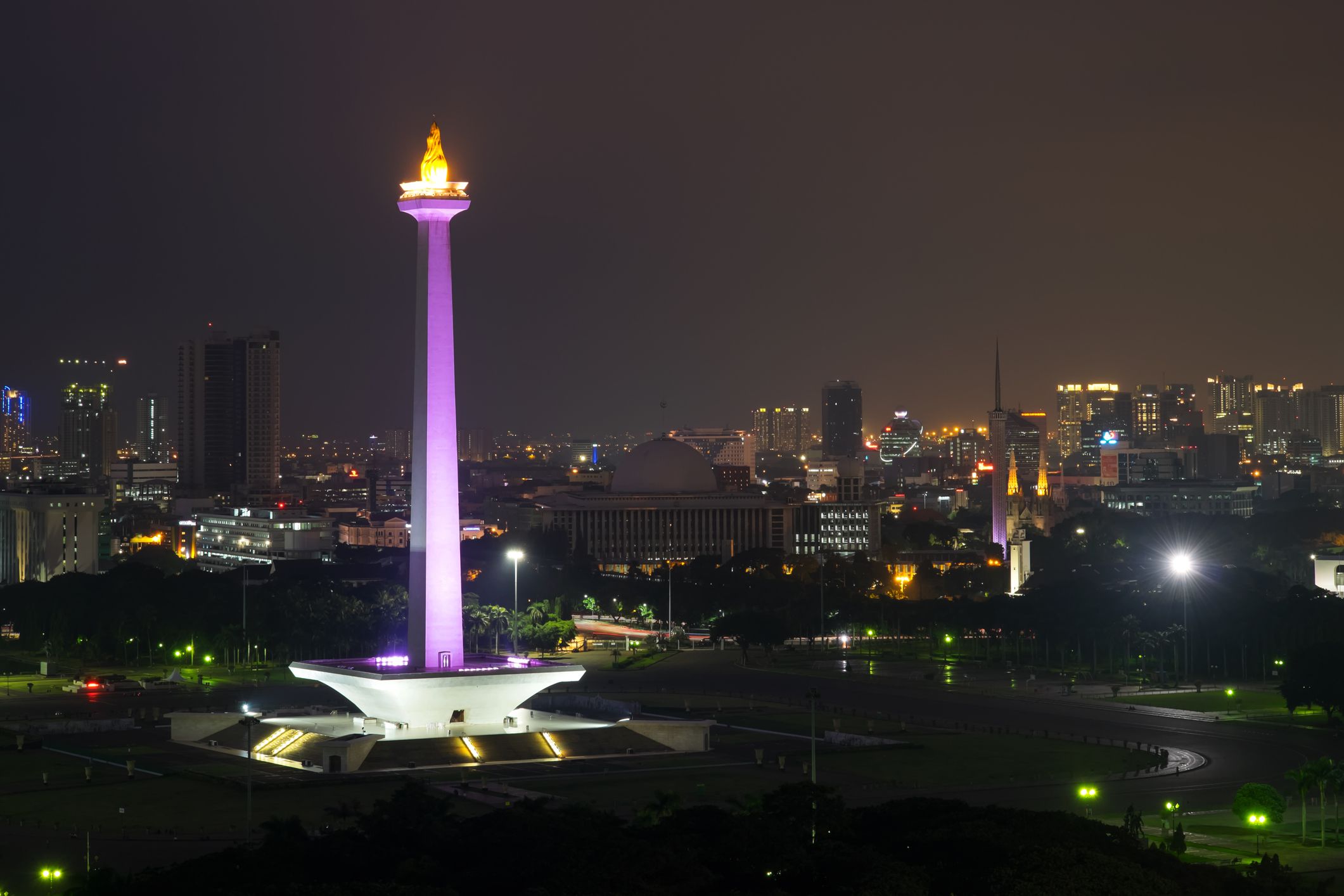 jumlah-pengunjung-monas-diprediksi-meningkat-jelang-malam-tahun-baru-pemerintah-siapkan-langkah-antisipasi