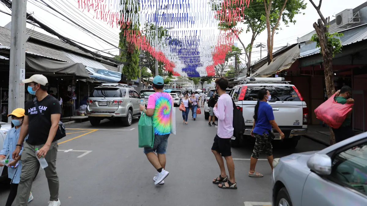 bangkok-gratiskan-transportasi-umum-selama-seminggu-untuk-tangani-polusi-udara-parah