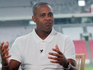 patrick-kluivert-dapat-apresiasi-dari-klub-bri-liga-1-sikap-terbuka-dan-inspiratif