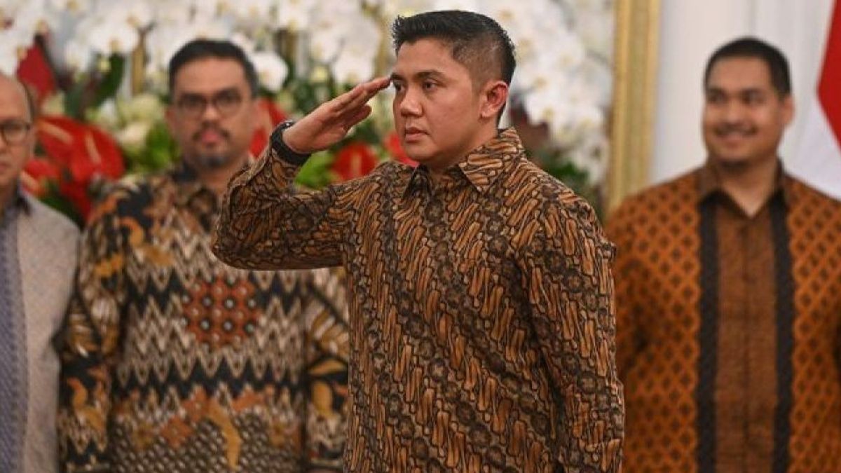 seskab-mayor-teddy-tegur-pejabat-ri-36-terkait-aksi-arogan-pengawal-di-jalan