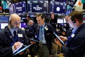 bursa-saham-asia-meroket-berbanding-terbalik-dengan-penurunan-wall-street