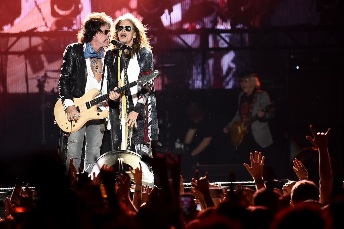 steven-tyler-tampil-memukau-di-konser-amal-meski-umumkan-pensiun-dari-panggung-besar