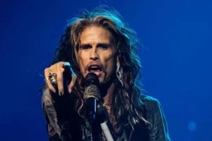 steven-tyler-tampil-memukau-di-konser-amal-meski-umumkan-pensiun-dari-panggung-besar