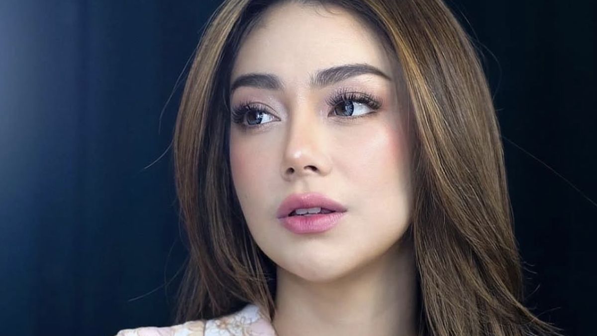 celine-evangelista-raih-gelar-kehormatan-dari-keraton-solo-siap-jalankan-tugas-baru