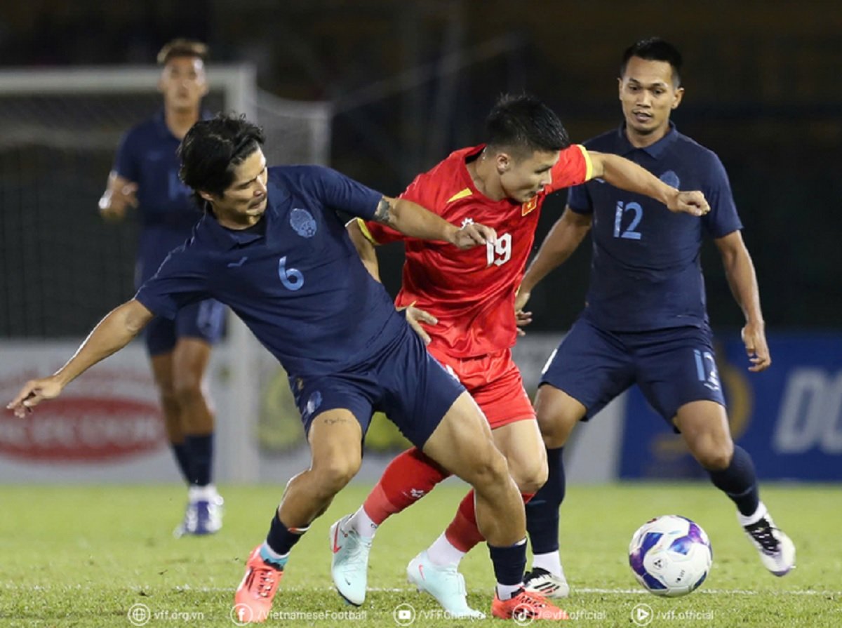 pham-tuan-hai-selamatkan-vietnam-golden-star-warriors-menang-dramatis-2-1-atas-kamboja-di-kualifikasi-piala-dunia